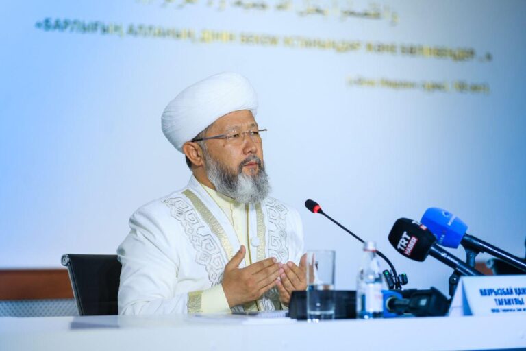 Бас мүфти кәсіпкерлерді Құрбан айтта мал бағасын көтермеуге шақырды