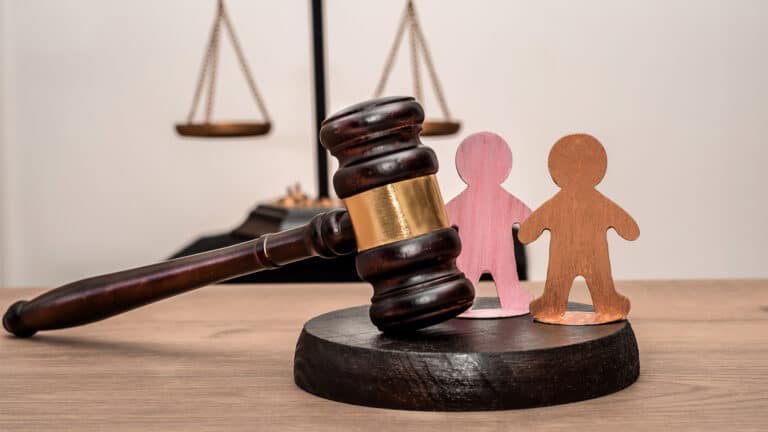 4,5 года с отсрочкой: в Павлодаре вынесли приговор за истязание 16 детей воспитателем