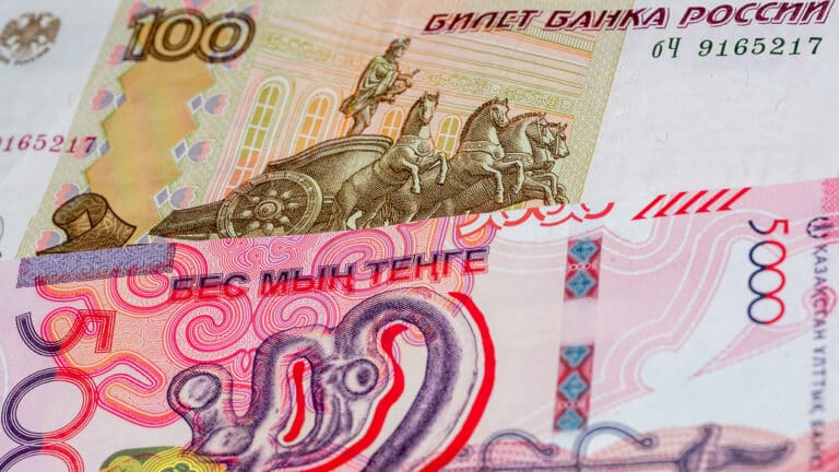 Казахстан и Россия договорились о валютной поддержке друг друга