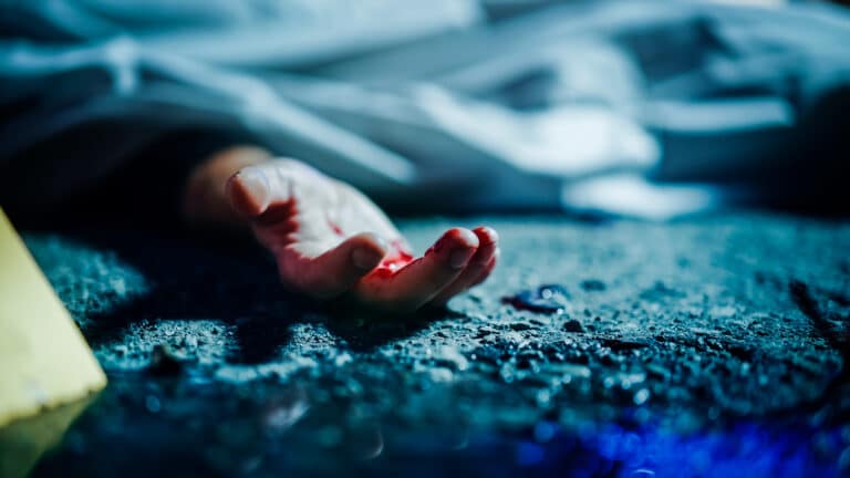 Убийство у могилы отца: в Талгаре зарезали 24-летнего парня
