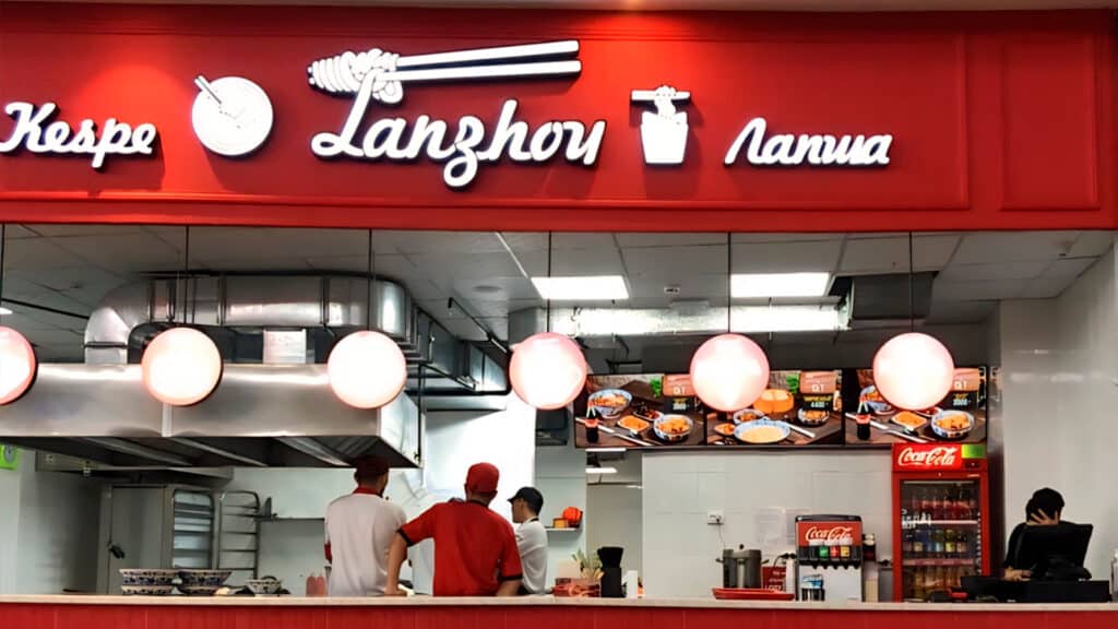 Основательница Lanzhou рассказала, как один из ее ресторанов подкупал клиентов за отзывы/yandex.kz, бильд-редактор: Дастан Шанай