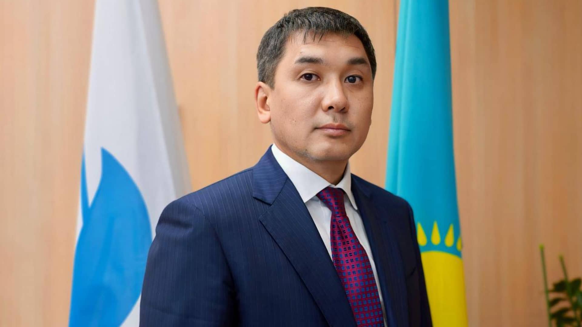 Глава КТЖ рассказал о бонусах и зарплатах