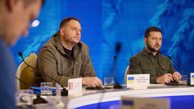 Зеленскийдің сенімді серігі қамауға алынды