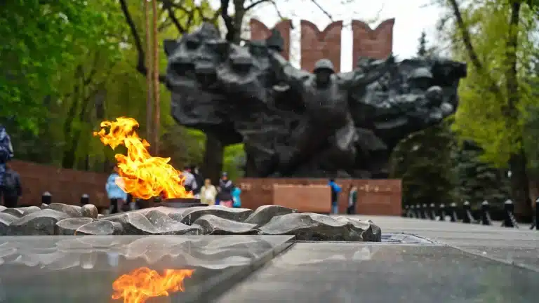 В регионах Казахстана отметили День Победы