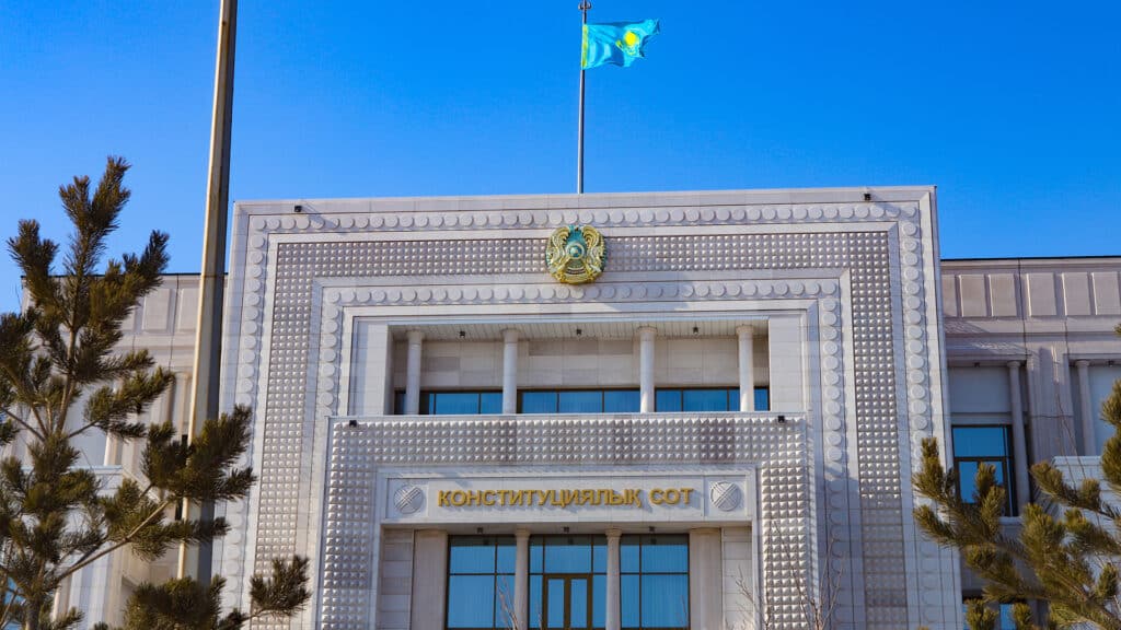 Госпошлину при обращении в Конституционный суд хотят отменить в Казахстане 