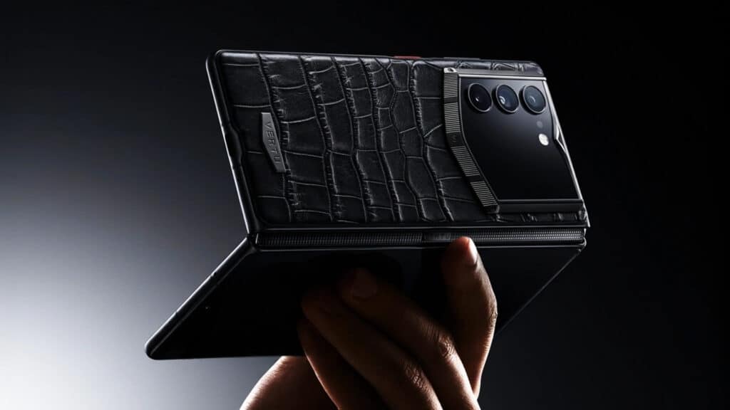 Фото: vertu.com, бильд-редактор: Адэлина Мамедова