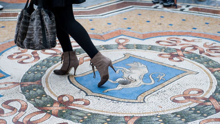 Milan restores bull mosaic damaged by tourist tradition
