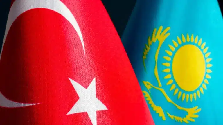 Токаев подписал закон о военном транзите между Казахстаном и Турцией