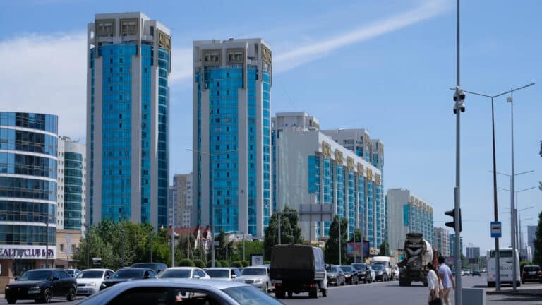 В Астане могут создать госорган, который будет следить за красотой зданий