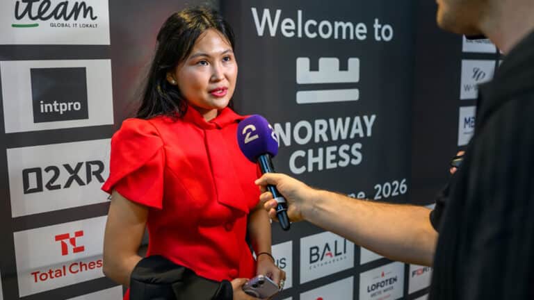 Бибисара Асаубаева после трех туров лидирует на Norway Chess-2026
