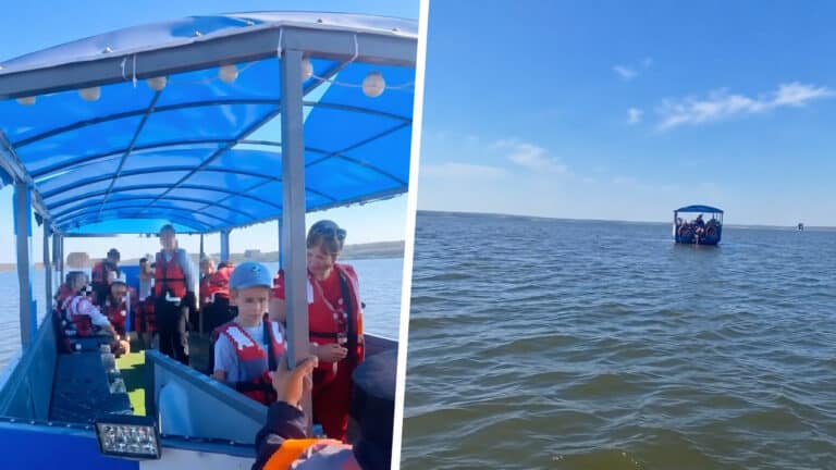 Спасатели эвакуировали 25 человек с неисправного парома в Кокшетау