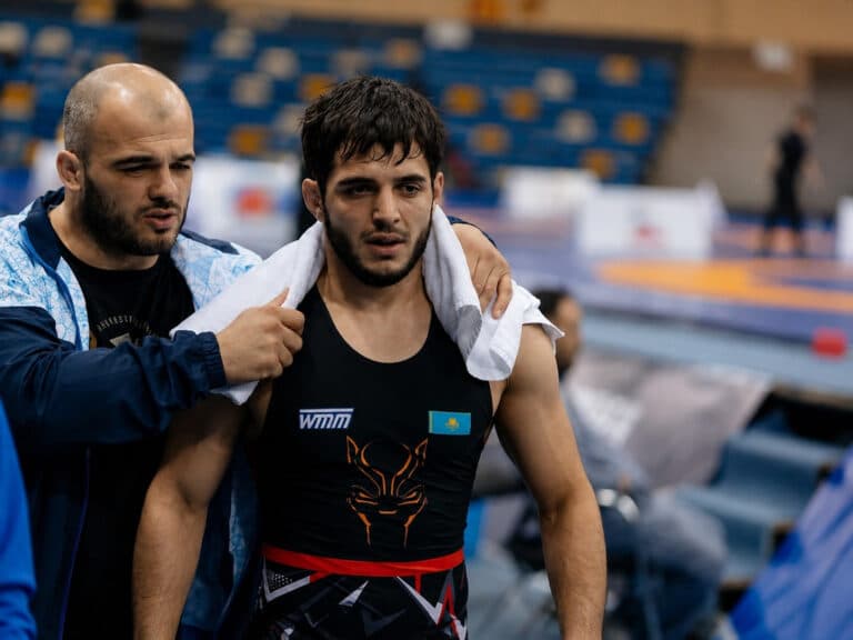 Казахстанские борцы добыли одно золото и три серебра на чемпионате Азии U23