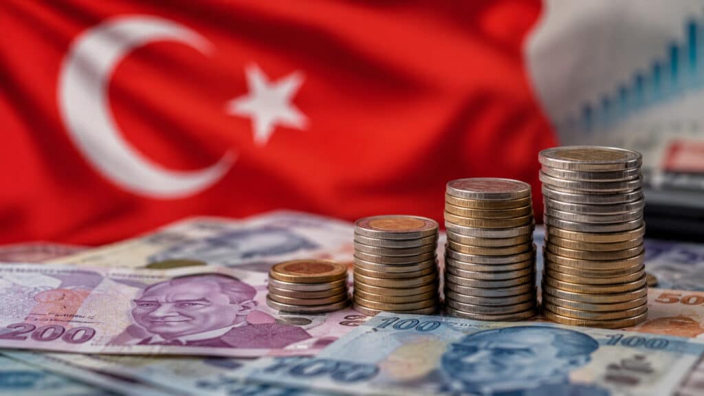 Инфляция в Турции превысила 32% и оказалась выше прогнозов