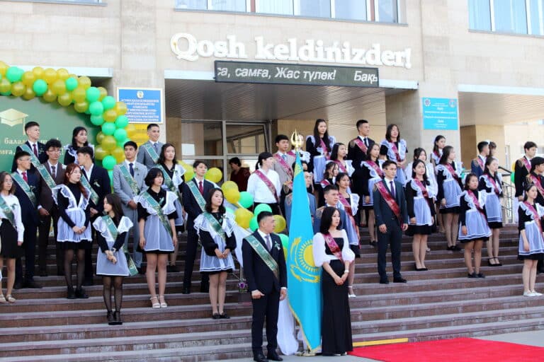 25 жылда болмаған рекорд: оқу жылын 3,9 млн оқушы аяқтады