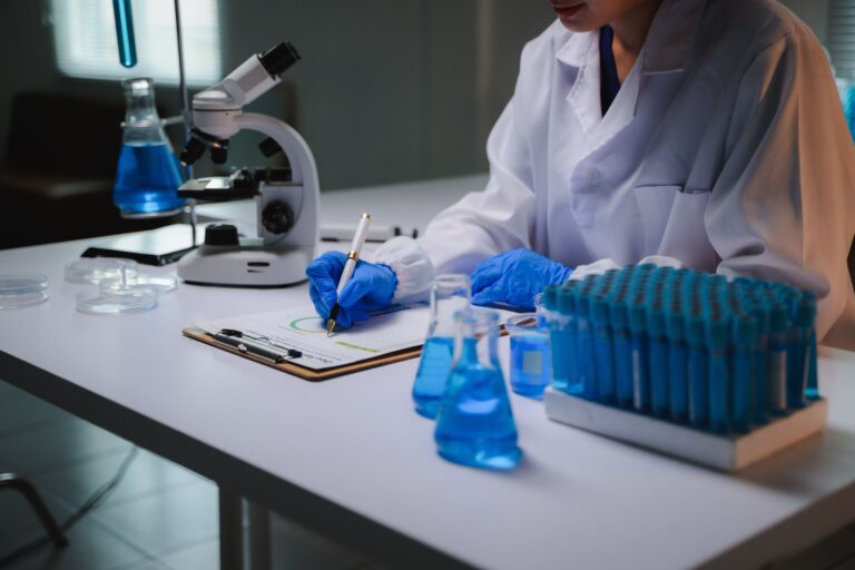 Елде филологиялық сараптама жүргізетін небәрі 28 маман бар