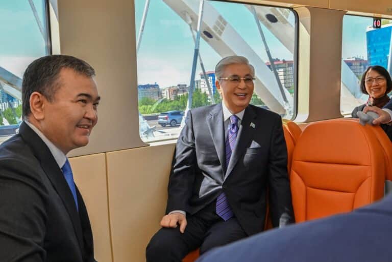 Президент Astana LRT-ның алғашқы жолаушысы болды