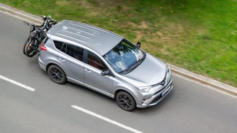 Миф о «вечности»: с чем Toyota RAV4 IV чаще всего приезжает в сервис