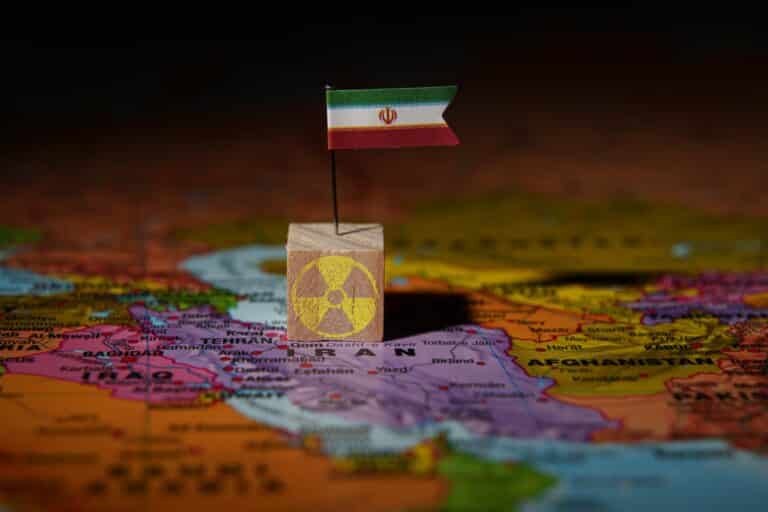 Fars: США потребовали от Ирана 400 кг урана в обмен на переговоры