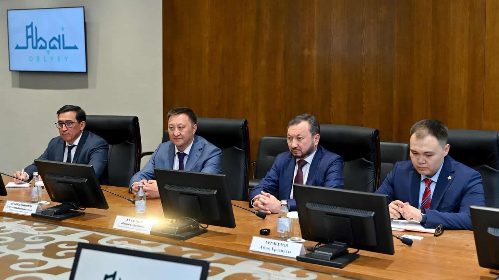 Шығыс Құлжанов және инвесторлар Абай облысы әкімдігінде