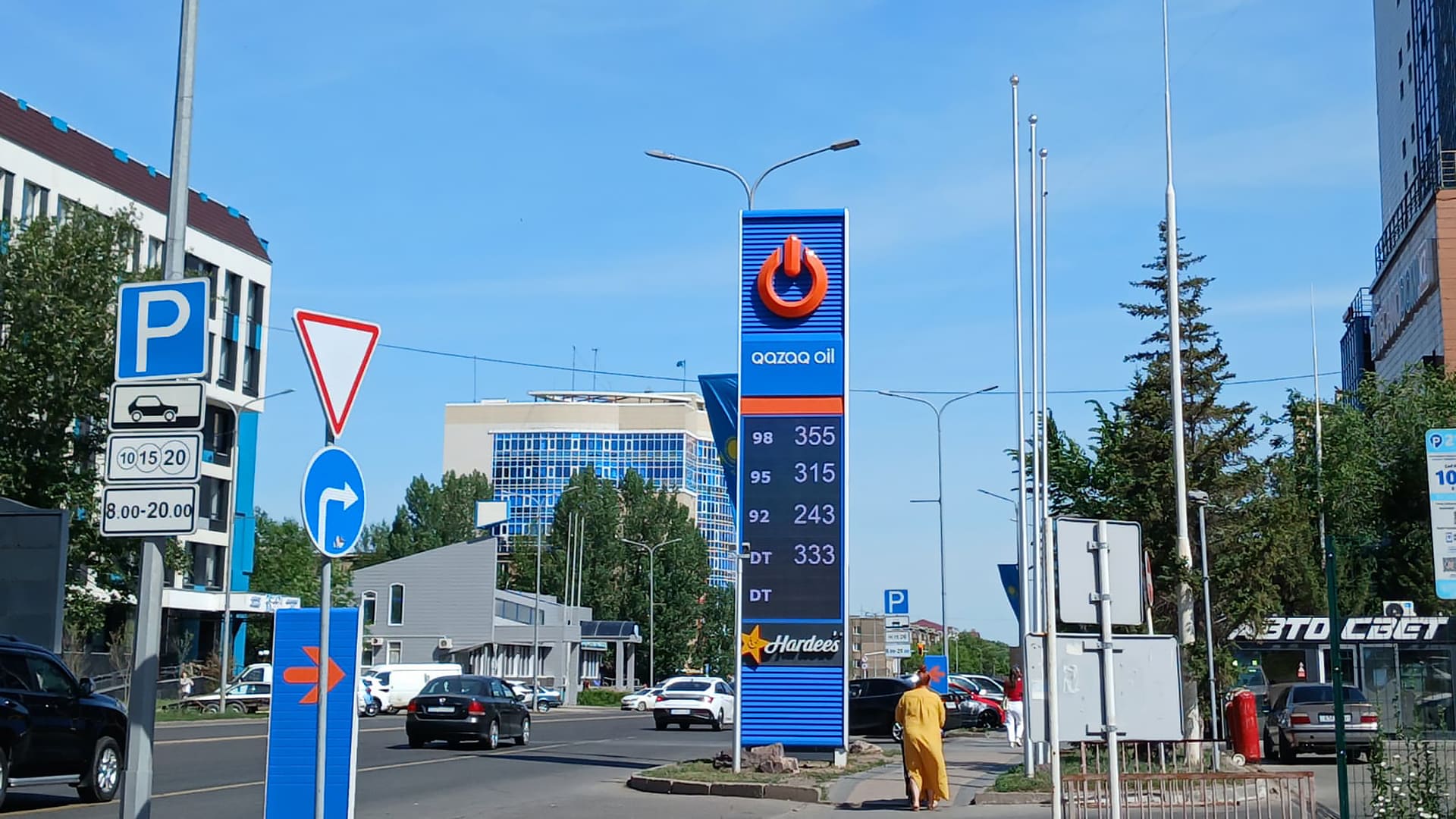 Цены на бензин и дизтопливо в Казахстане выросли дважды за две недели