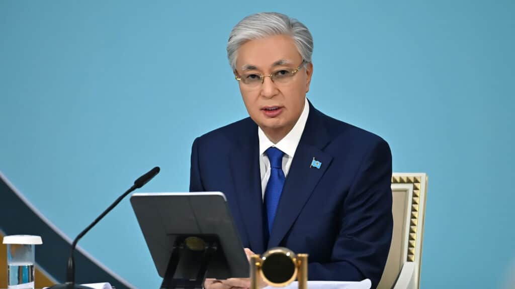 Токаев подписал законы о введении должности вице-президента и новом Курултае