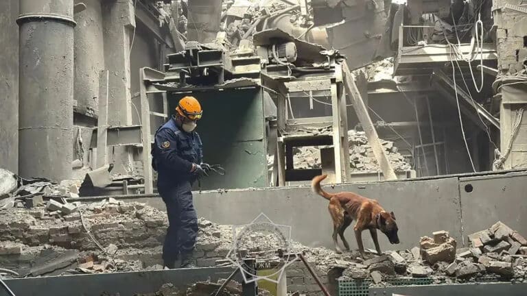 В правительстве озвучили предварительную причину взрыва на «Казцинке»