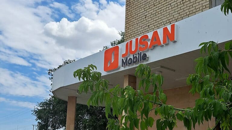 Бывший владелец Alatau City Bank «вытащит» миллиард из Jusan Mobile
