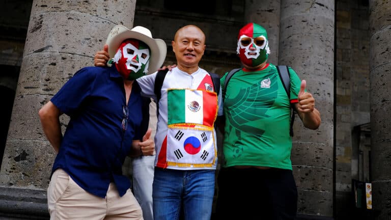 South Korean blogger’s viral post leads to professional fallout for Mexican spectator