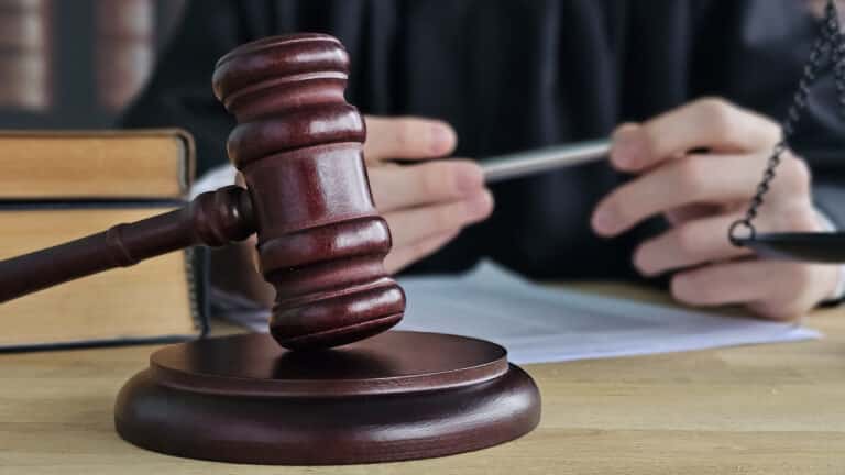 К процессу по ДТП на аль-Фараби привлекли адвоката по делу Шерзата Полата