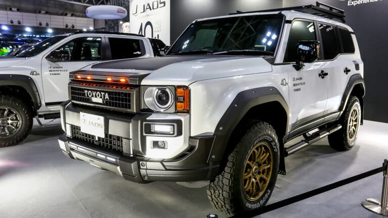 Toyota теряет покупателей четвертый месяц подряд