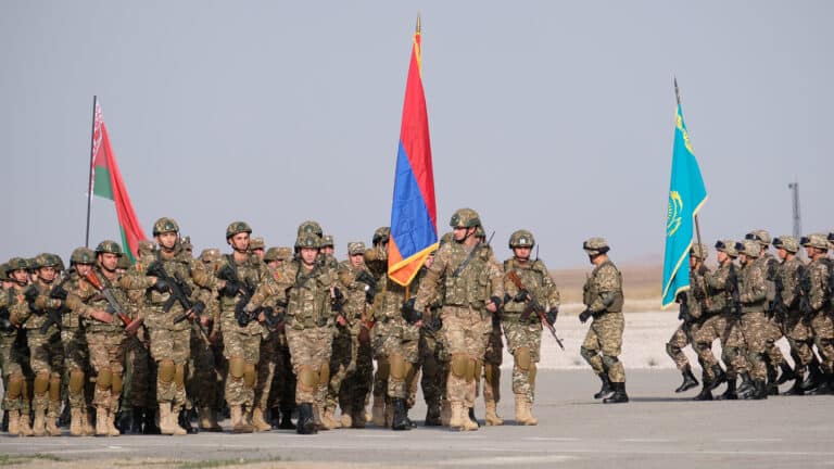 В Казахстане сократят сроки экстренной переброски войск ОДКБ