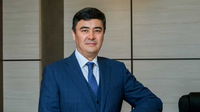 Почему родственники Назарбаева исчезали из списка Forbes, объяснил Байтасов