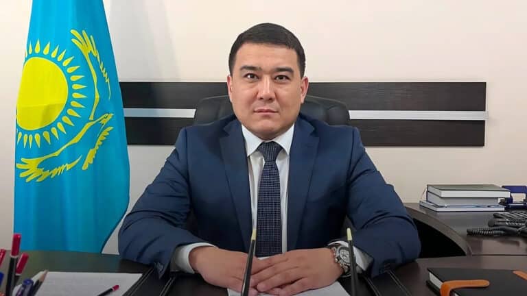 Главу соцзащиты Шымкента подозревают во взятке, КНБ подтвердил расследование
