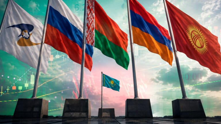 Реальные зарплаты в Казахстане упали, а в России выросли почти на 9%