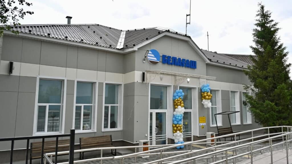 30 обновленных вокзалов пообещал запустить в Казахстане к 1 июля министр транспорта Сауранбаев / railways.kz, бильд-редактор: Адэлина Мамедова