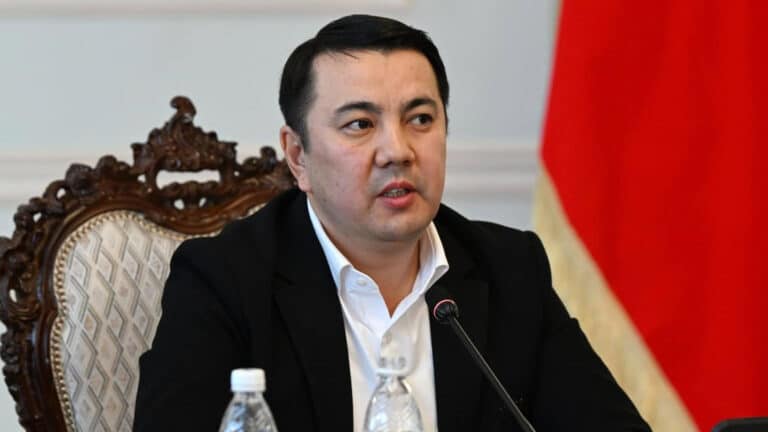 Травля и суды: спикер парламента Кырыгзстана заявил, что «страдал во времена Ташиева»