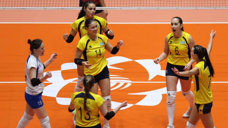 Сборная Казахстана победила Индонезию в Кубке наций по волейболу