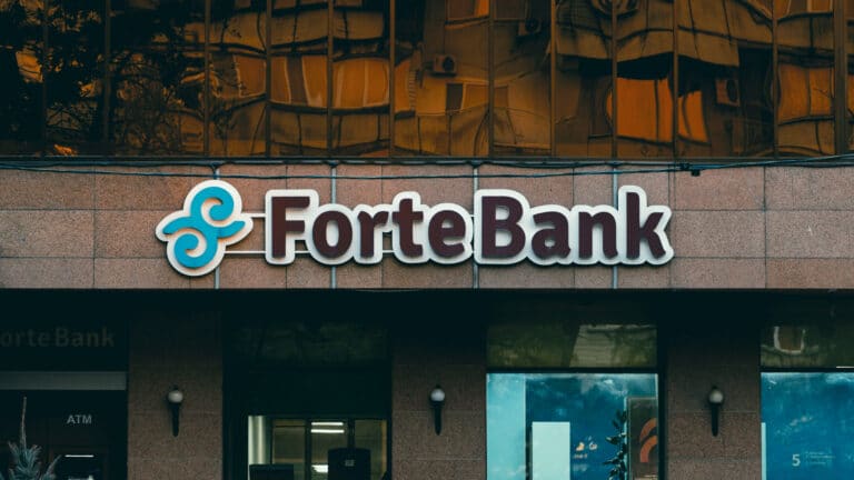 Утемуратов решил увеличить капитал ForteBank до 890 млрд тенге