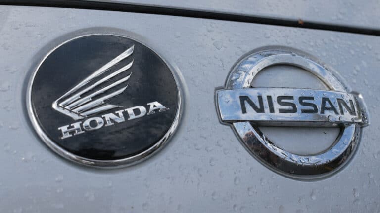 Honda и Nissan решили объединить технологии ради выживания