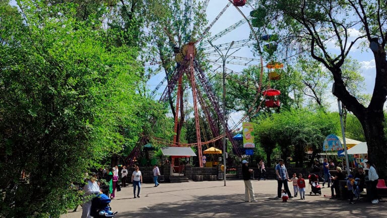 Акимат Алматы опроверг слухи о строительстве ЖК на месте Family Park