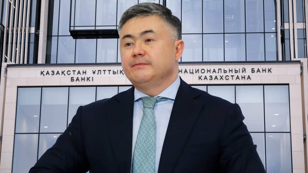Сулейменов не видит возможностей для резкого роста курса доллара летом и осенью 2026 года / коллаж kursiv.media, бильд-редактор: Дастан Шанай