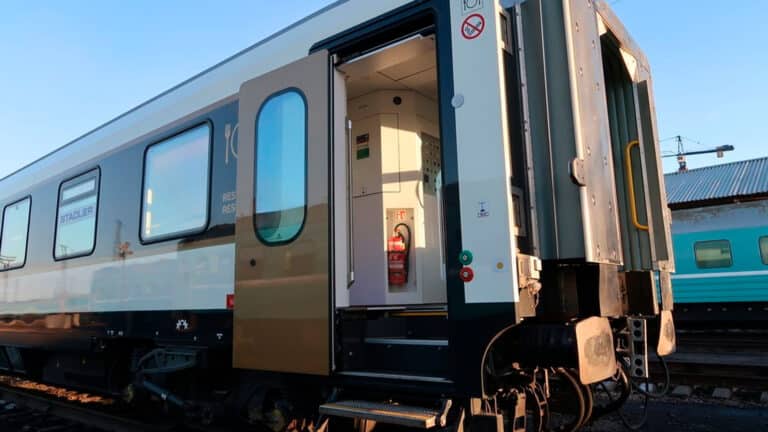 В Stadler заявили о полной готовности вагонов к приемке КТЖ