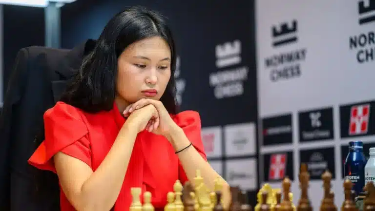 Бибисара Асаубаева возглавила мировой рейтинг FIDE Women’s Circuit
