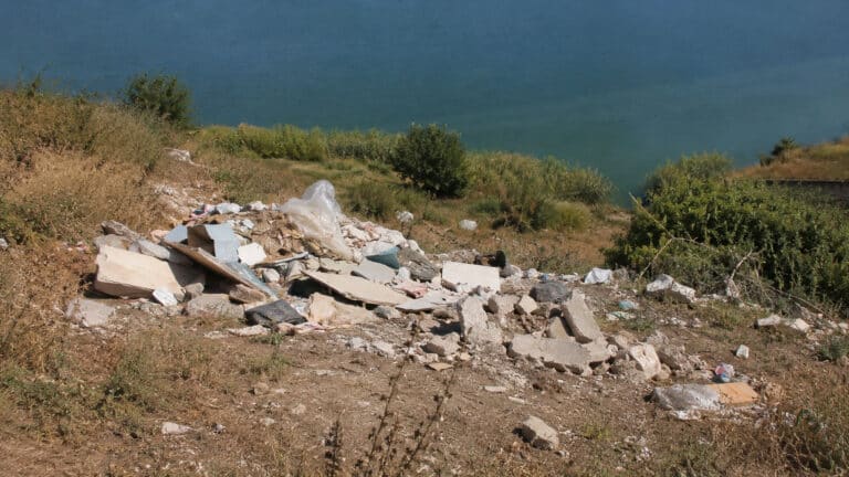 Несанкционированные свалки выявили в ВКО