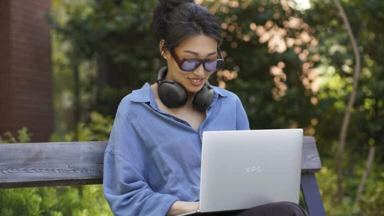 Dell студенттерге арналған арзан ноутбук шығарды