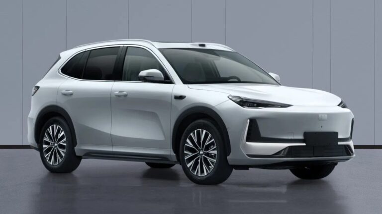 Geely EX5 стал мощнее на 114 сил и получил лидар в Китае