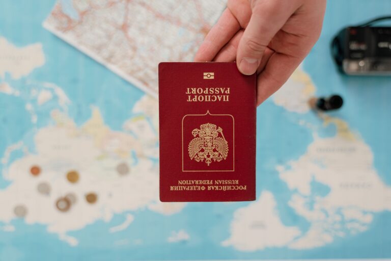 Гражданство и вид на жительство в России для иностранцев станут в 12 раз дороже