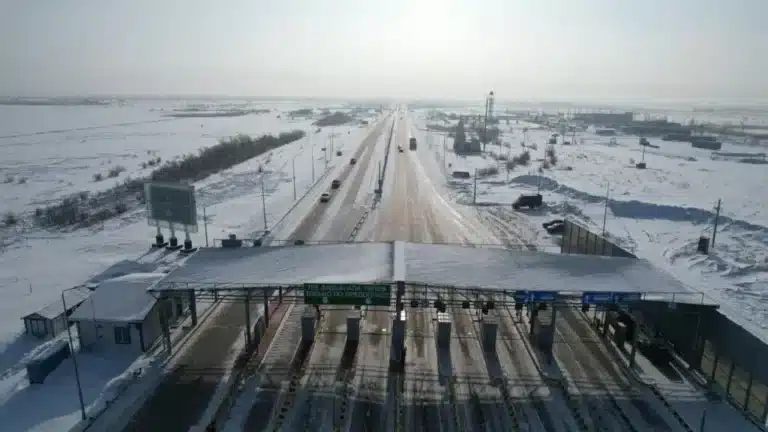 Алаяқтар ақылы жолдарға төлем сұрап, жүргізушілерді алдауға көшті