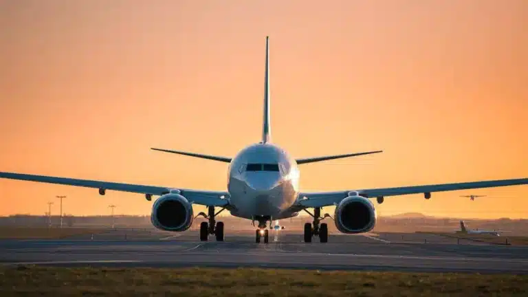 AZAL запускает авиарейсы в Баку из Шымкента, Актобе и Атырау