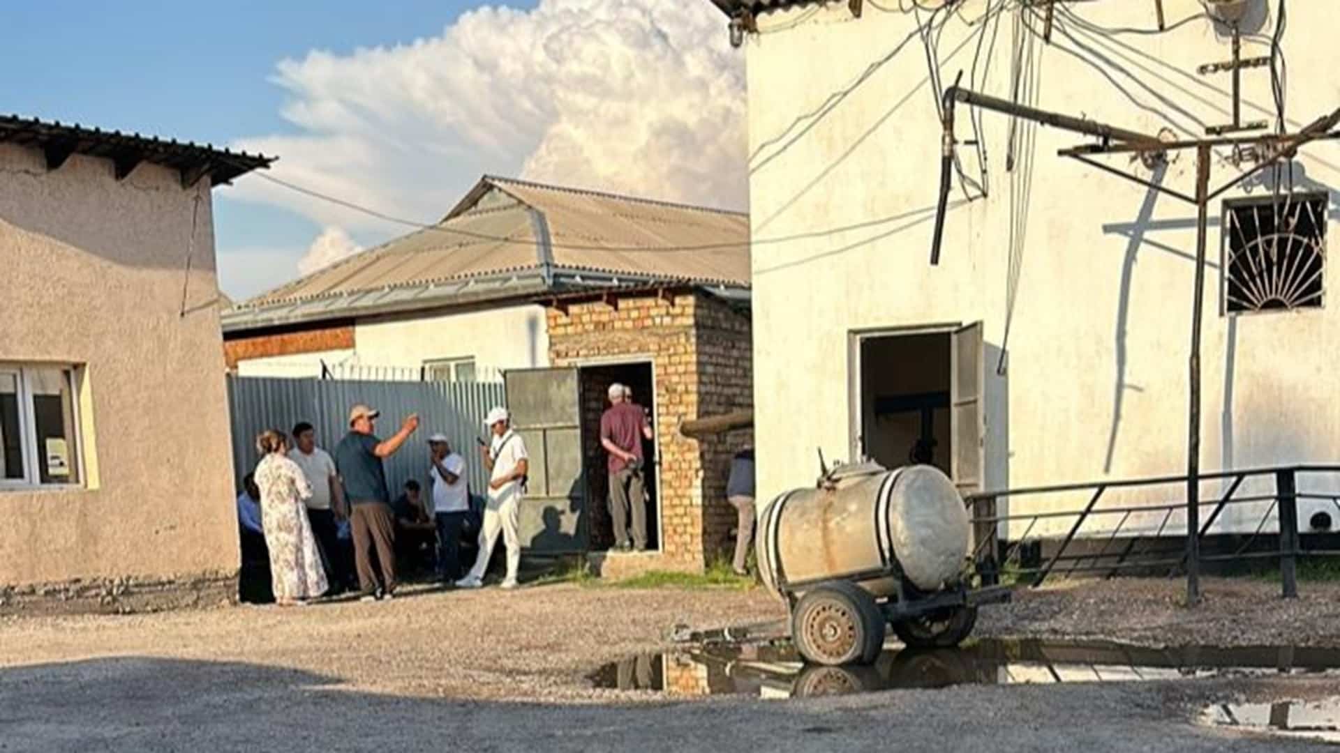 Түркістан облысы Сарыағаш ауданы Дербісек ауылында су алатын жер